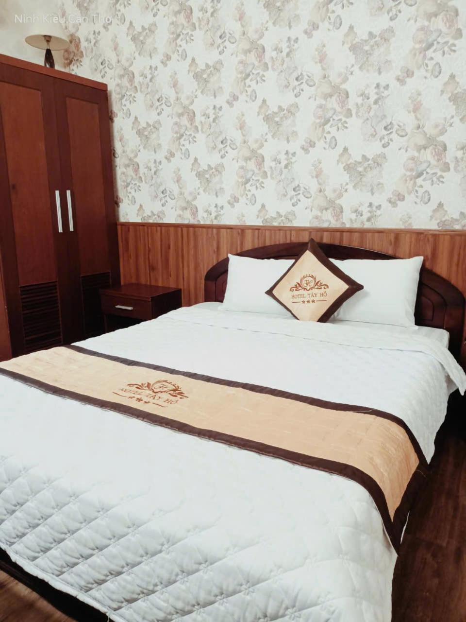 Hotel Tay Ho Can Tho Esterno foto